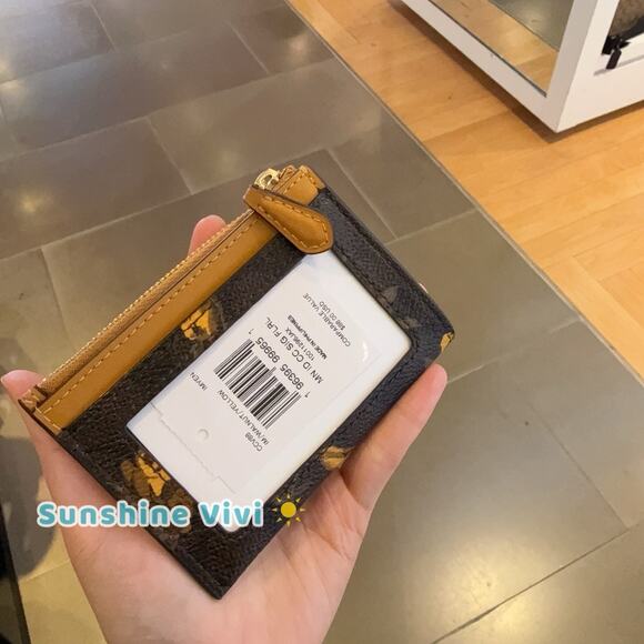 NWT Coach Mini Skinny Id Case Signature Canvas Floral Walnut/Yellow CCV88 - Picture 3 of 6